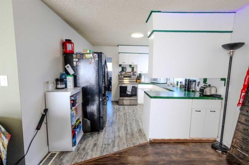 712 3 Avenue Nw, Slave Lake, AB - Indoor