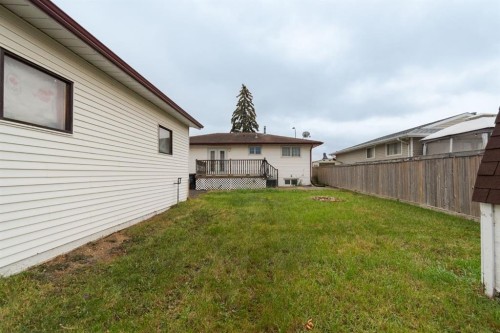 114 Highfield Street, Fort Mcmurray, AB - Outdoor With Exterior