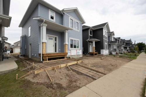 185 Dafoe Way, Fort Mcmurray, AB - Outdoor With Facade