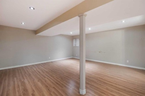 238 Windsor Drive, Fort Mcmurray, AB - Indoor Photo Showing Other Room
