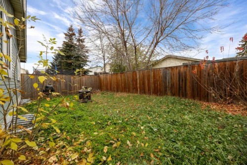 238 Windsor Drive, Fort Mcmurray, AB - Outdoor