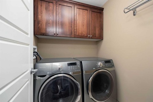 197 Snowy Owl Way Nw, Fort Mcmurray, AB - Indoor Photo Showing Laundry Room