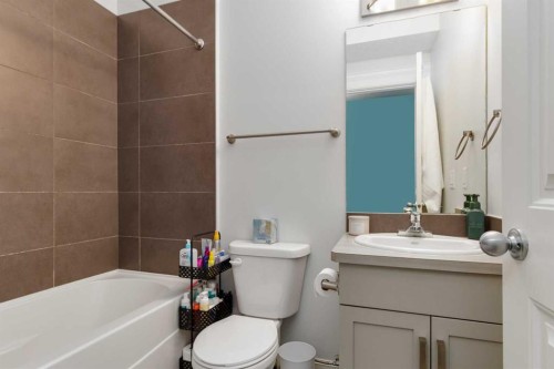 104 Collicott Drive, Fort Mcmurray, AB - Indoor Photo Showing Bathroom