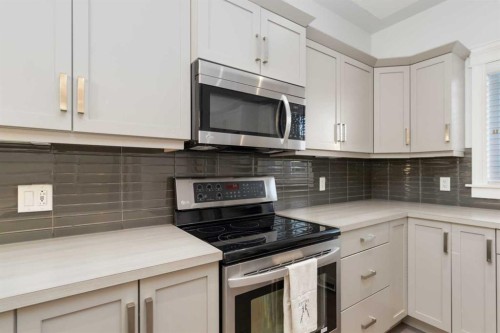 104 Collicott Drive, Fort Mcmurray, AB - Indoor Photo Showing Kitchen