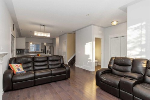 104 Collicott Drive, Fort Mcmurray, AB - Indoor Photo Showing Living Room