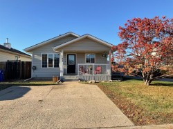 103 Wolf Way SE Fort Mcmurray, AB T9H 5G9