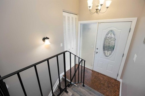 20 Clark Crescent, Fort Mcmurray, AB - Indoor Photo Showing Other Room