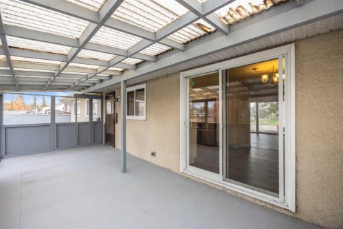 20 Clark Crescent, Fort Mcmurray, AB - Outdoor With Exterior