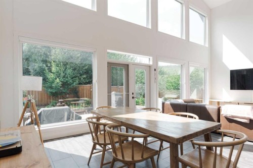 137 Pearson Drive, Fort Mcmurray, AB - Indoor Photo Showing Dining Room