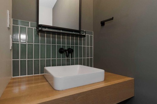 137 Pearson Drive, Fort Mcmurray, AB - Indoor Photo Showing Bathroom