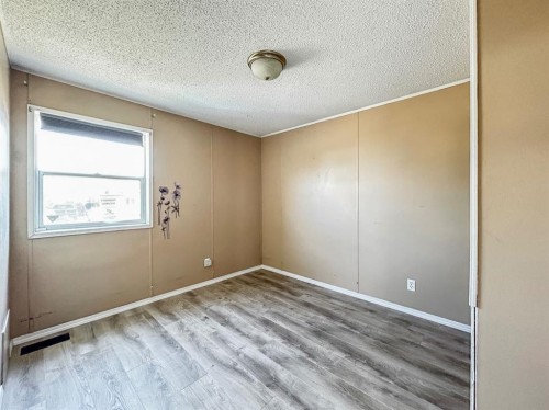 157 Cree Road, Fort Mcmurray, AB - Indoor Photo Showing Other Room