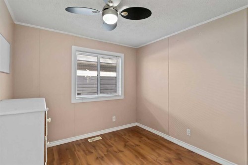 200 Harpe Way, Fort Mcmurray, AB - Indoor Photo Showing Other Room