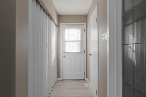 816-600 Signal Road, Fort Mcmurray, AB - Indoor Photo Showing Other Room