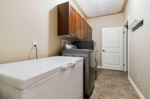 177 Sparrow Hawk Drive, Fort Mcmurray, AB - Indoor Photo Showing Laundry Room