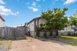 305 Ash Way  Fort Mcmurray, AB T9K 0G3