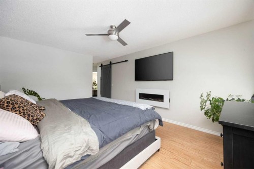 157 Archibald Close, Fort Mcmurray, AB - Indoor Photo Showing Bedroom