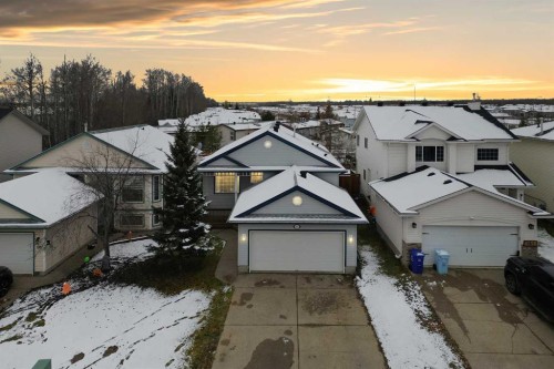 157 Archibald Close, Fort Mcmurray, AB - Outdoor