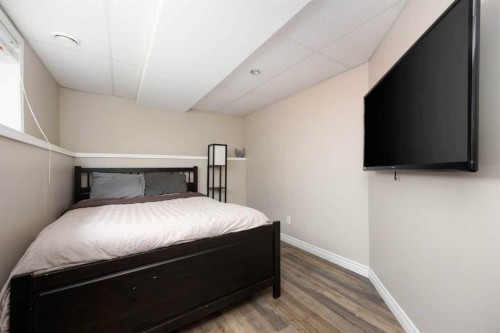 157 Archibald Close, Fort Mcmurray, AB - Indoor Photo Showing Bedroom