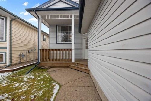 157 Archibald Close, Fort Mcmurray, AB - Outdoor With Exterior