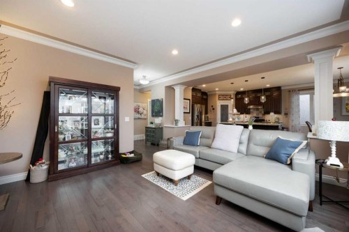 249 Walnut Crescent, Fort Mcmurray, AB - Indoor Photo Showing Living Room