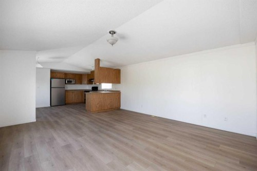 465 Harpe Way, Fort Mcmurray, AB - Indoor Photo Showing Kitchen