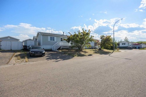 465 Harpe Way, Fort Mcmurray, AB - Outdoor