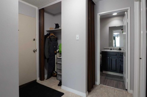 108-13221 Macdonald Drive, Fort Mcmurray, AB - Indoor Photo Showing Other Room