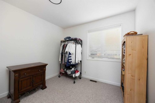105 Farrell Cove, Fort Mcmurray, AB - Indoor Photo Showing Other Room