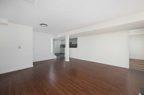 105 Farrell Cove, Fort Mcmurray, AB - Indoor Photo Showing Other Room