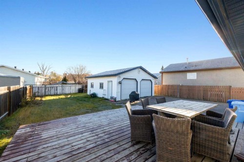 105 Farrell Cove, Fort Mcmurray, AB - Outdoor With Deck Patio Veranda With Exterior