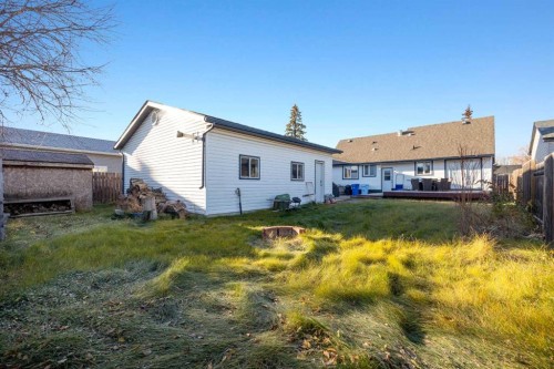 105 Farrell Cove, Fort Mcmurray, AB - Outdoor With Deck Patio Veranda