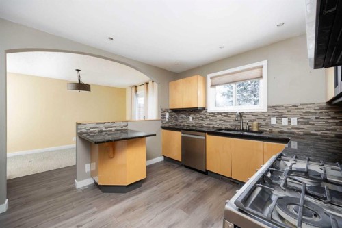 106 Hilltop Crescent, Fort Mcmurray, AB - Indoor Photo Showing Kitchen