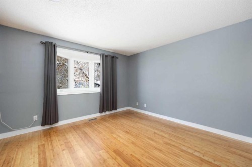 106 Hilltop Crescent, Fort Mcmurray, AB - Indoor Photo Showing Other Room