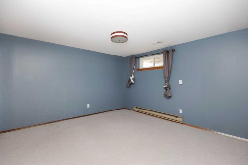 106 Hilltop Crescent, Fort Mcmurray, AB - Indoor Photo Showing Other Room