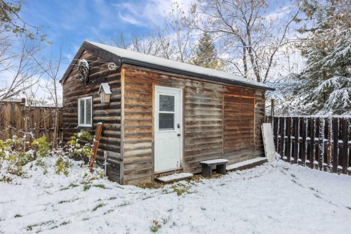 106 Hilltop Crescent, Fort Mcmurray, AB - Outdoor