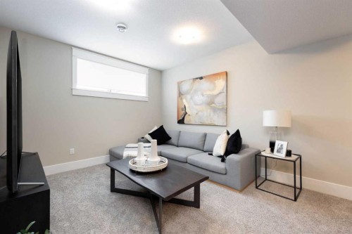 485 Walnut Crescent, Fort Mcmurray, AB - Indoor Photo Showing Living Room