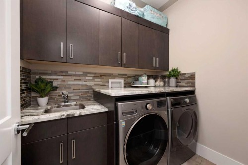 485 Walnut Crescent, Fort Mcmurray, AB - Indoor Photo Showing Laundry Room