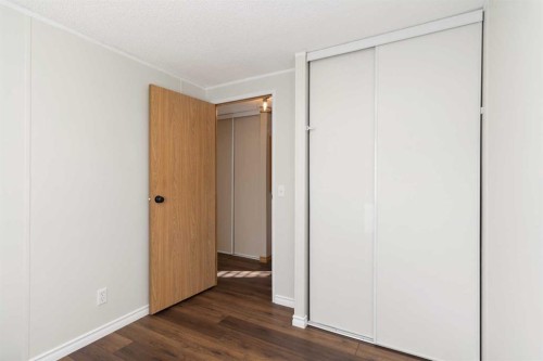 271 Cree Road, Fort Mcmurray, AB - Indoor Photo Showing Other Room