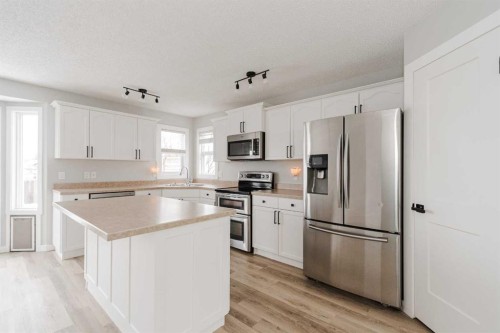 217 Archibald Close, Fort Mcmurray, AB - Indoor Photo Showing Kitchen With Stainless Steel Kitchen With Double Sink