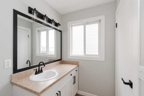 217 Archibald Close, Fort Mcmurray, AB - Indoor Photo Showing Bathroom