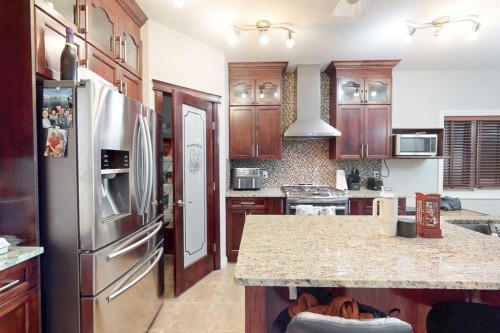 161 Coniker Crescent, Fort Mcmurray, AB - Indoor Photo Showing Kitchen With Upgraded Kitchen