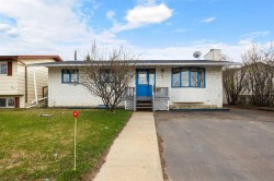 137 Parmenter Crescent  Fort Mcmurray, AB T9K 1L7