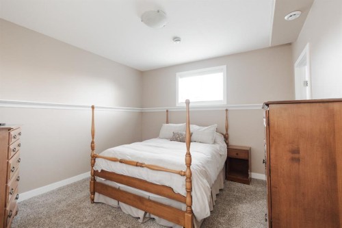 161 Chestnut Way, Fort Mcmurray, AB - Indoor Photo Showing Bedroom