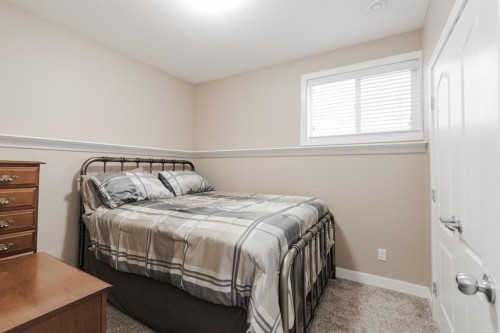 161 Chestnut Way, Fort Mcmurray, AB - Indoor Photo Showing Bedroom