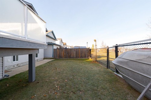 161 Chestnut Way, Fort Mcmurray, AB - Outdoor