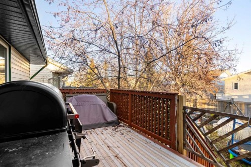 176 Bacon Place, Fort Mcmurray, AB - Outdoor With Deck Patio Veranda
