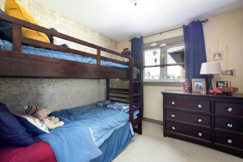 138 Mink Lane, Fort Mcmurray, AB - Indoor Photo Showing Bedroom