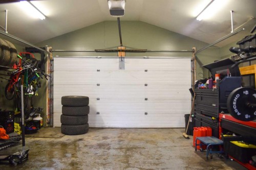 138 Mink Lane, Fort Mcmurray, AB - Indoor Photo Showing Garage