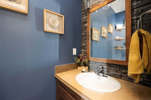 138 Mink Lane, Fort Mcmurray, AB - Indoor Photo Showing Bathroom