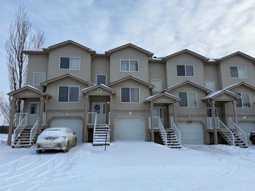 10-200 Arabian Drive, Fort Mcmurray, AB - Outdoor With Facade
